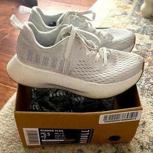 No Bull Runner Plus Athletic shoe